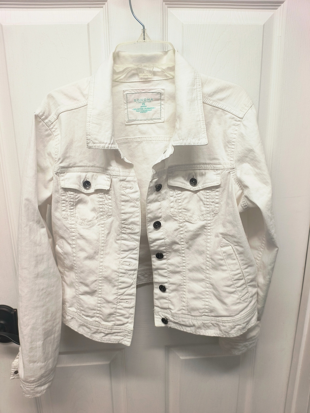 SONOMA White Denim Jean Jacket - Classic Button-Front Style